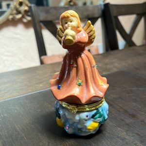 Angel with Horn Hinged Trinket Box Gold Wings Peach Dress Stars on Cloud